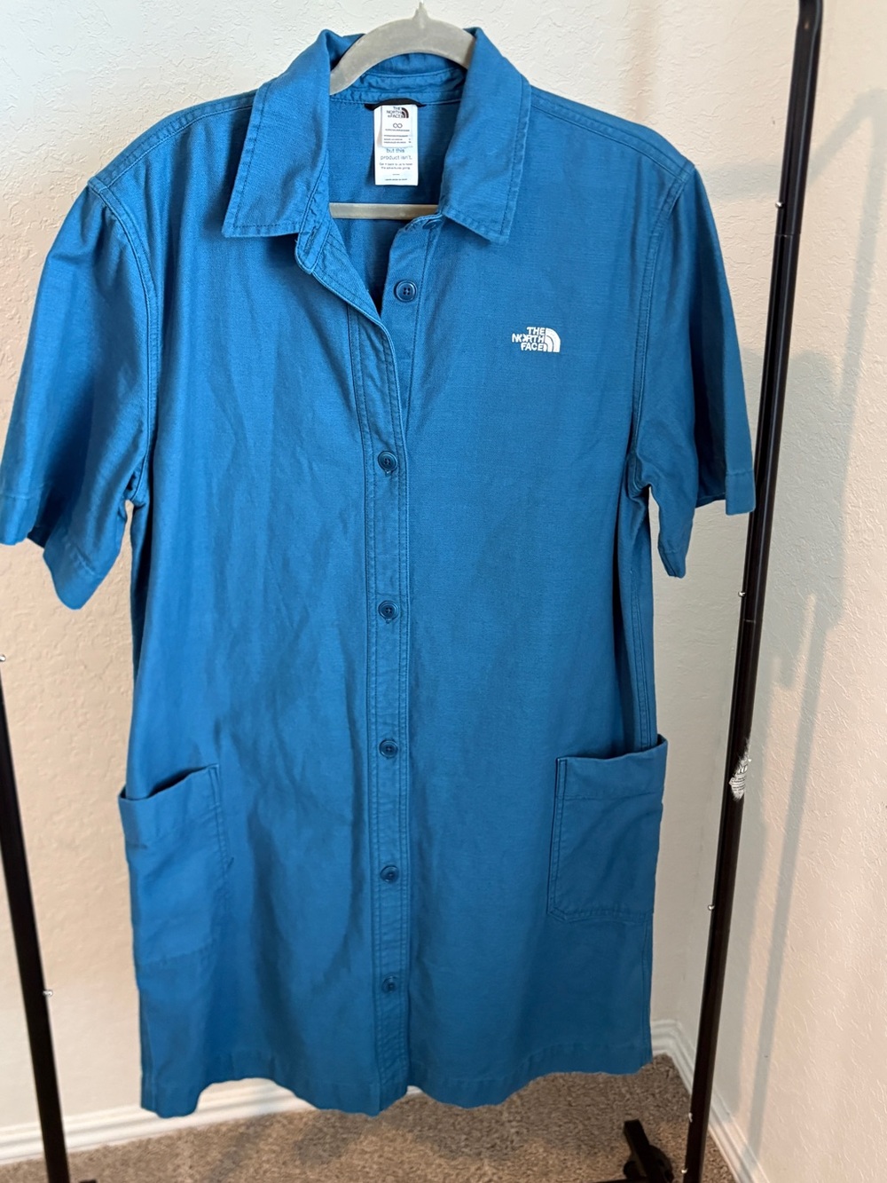 The North Face embroidered logo Teal Blue Short-Sleeve Button-Down Shirt Dress